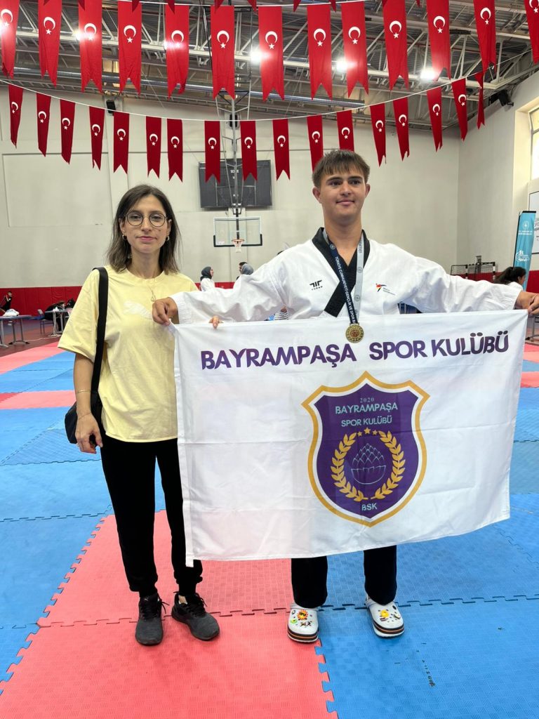 Milli Gururumuz Cemal Öztürk’ten Altın Madalya! 3 WhatsApp Image 2025 09 15 at 12.52.52 -