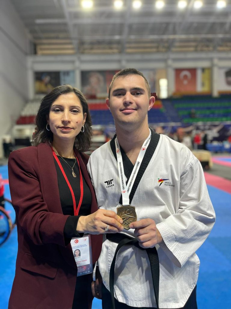 Bayrampaşa Spor Kulübü Sporcumuz Cemal Öztürk Türkiye Şampiyonu Oldu 2 WhatsApp Image 2026 02 14 at 12.30.56 3 -